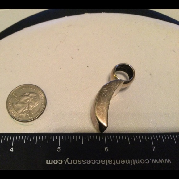 Beautiful Sterling Carnelian Pendant (C452) - Picture 3 of 3